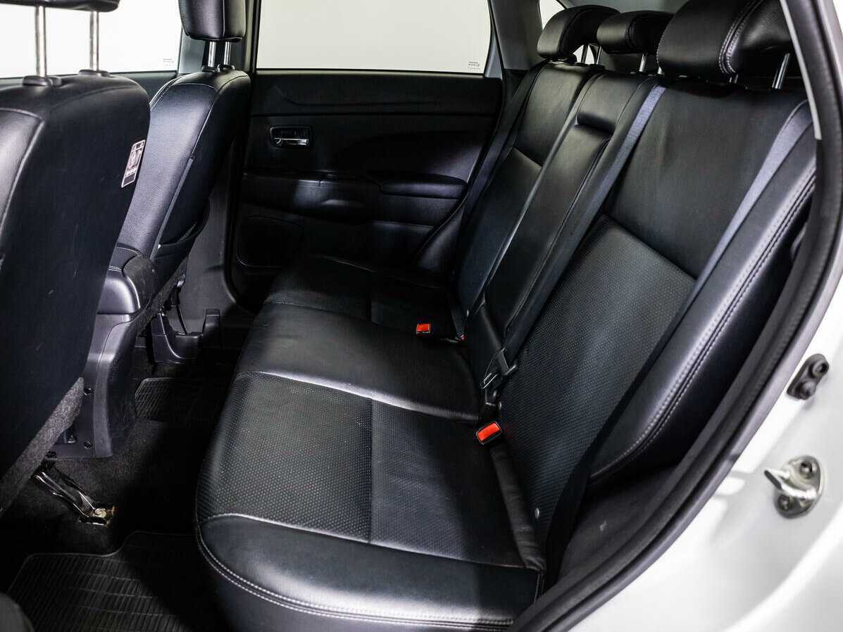 Купить Mitsubishi ASX с пробегом. Фото: #9