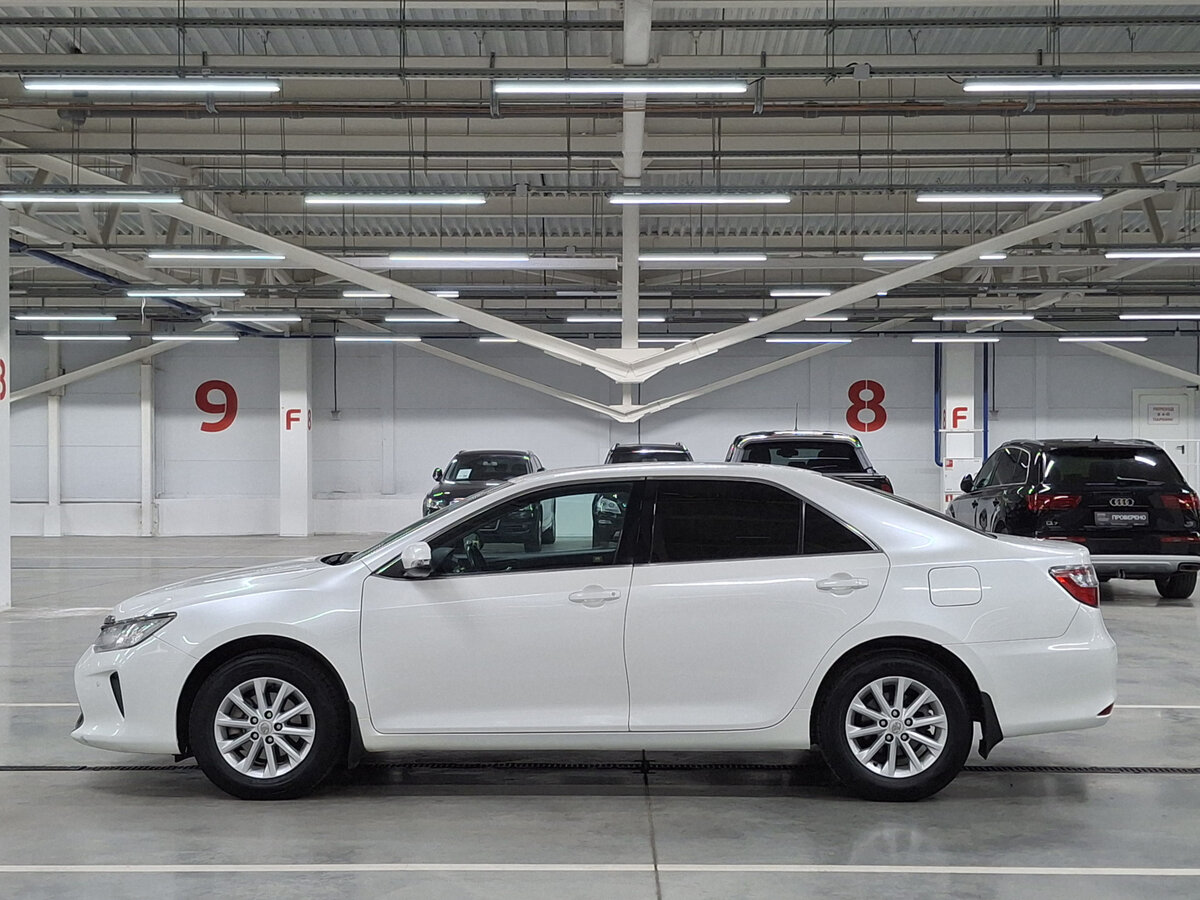 Купить Toyota Camry с пробегом. Фото: #7