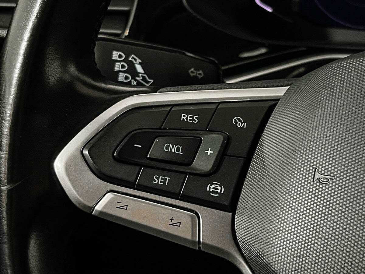 Купить Volkswagen Polo с пробегом. Фото: #12