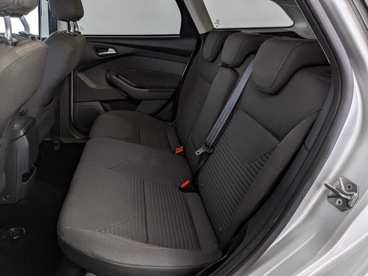 Купить Ford Focus с пробегом. Фото: #17