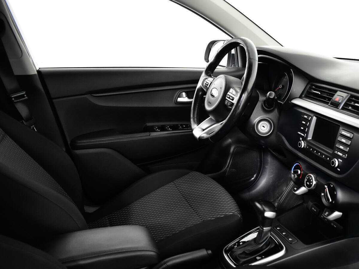 Купить Kia Rio с пробегом. Фото: #8