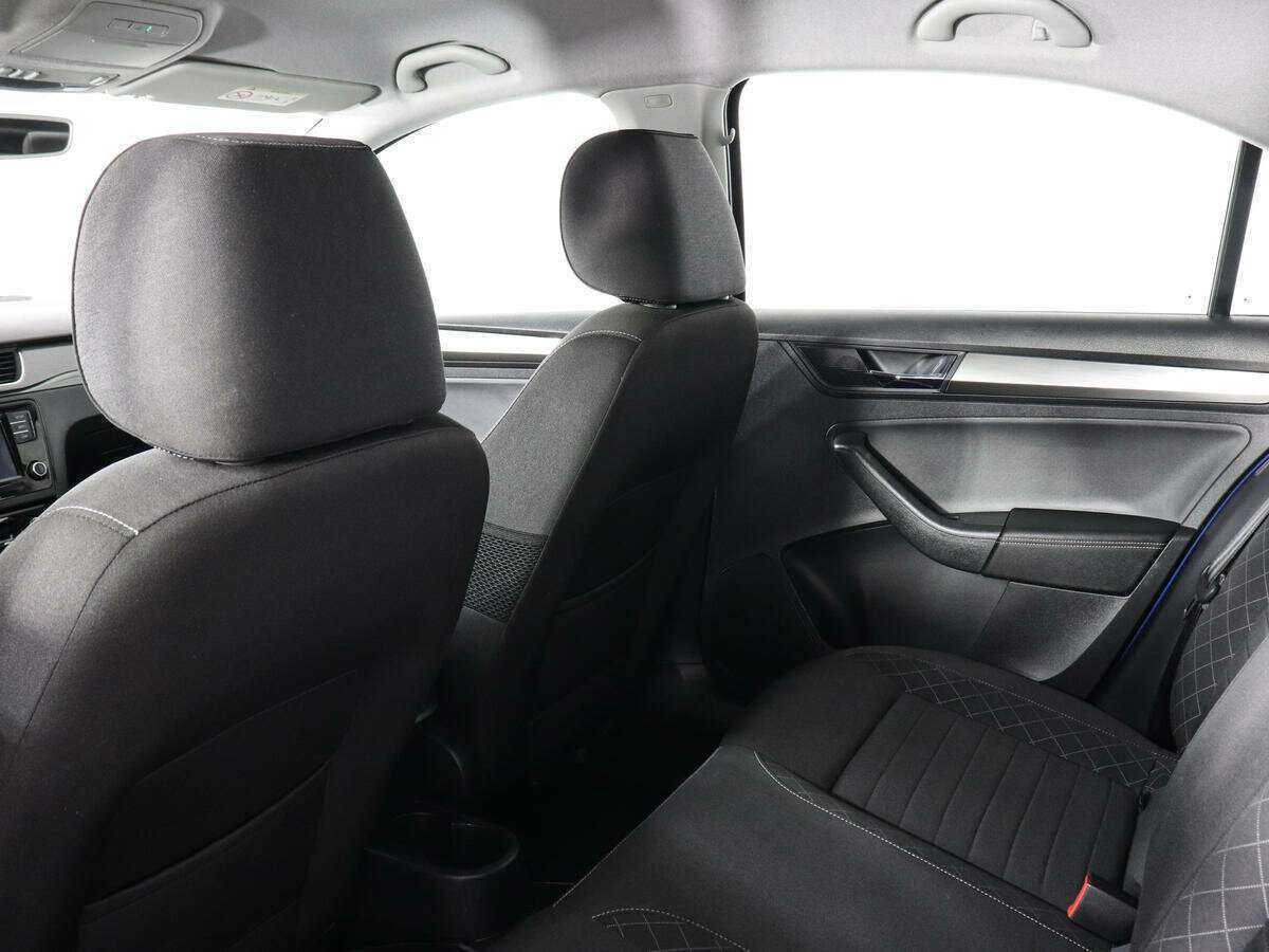 Купить Skoda Rapid с пробегом. Фото: #11