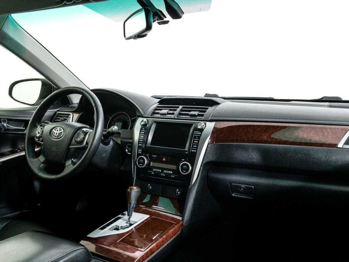 Купить Toyota Camry с пробегом. Фото: #8