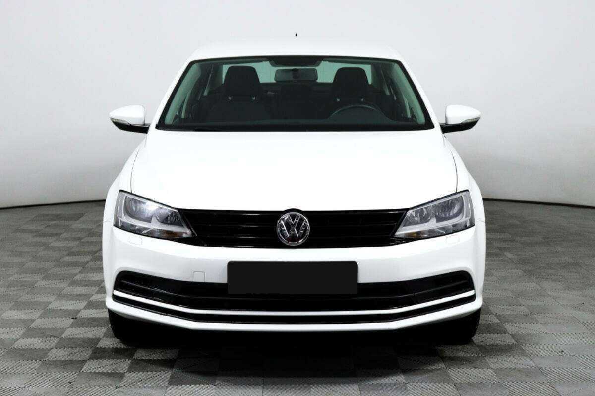 Купить Volkswagen Jetta с пробегом. Фото: #1