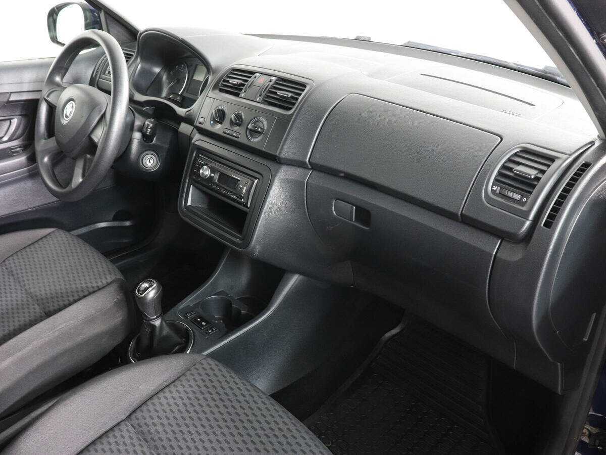Купить Skoda Fabia с пробегом. Фото: #5