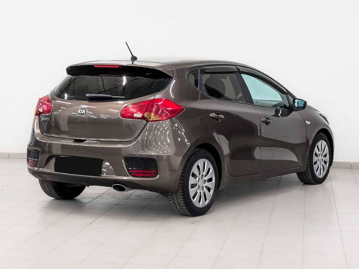 Купить Kia Ceed с пробегом. Фото: #4