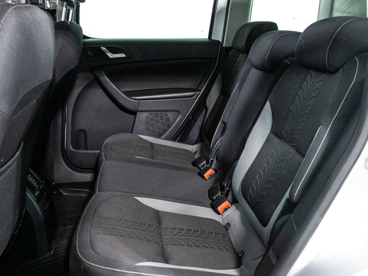 Купить Skoda Yeti с пробегом. Фото: #9