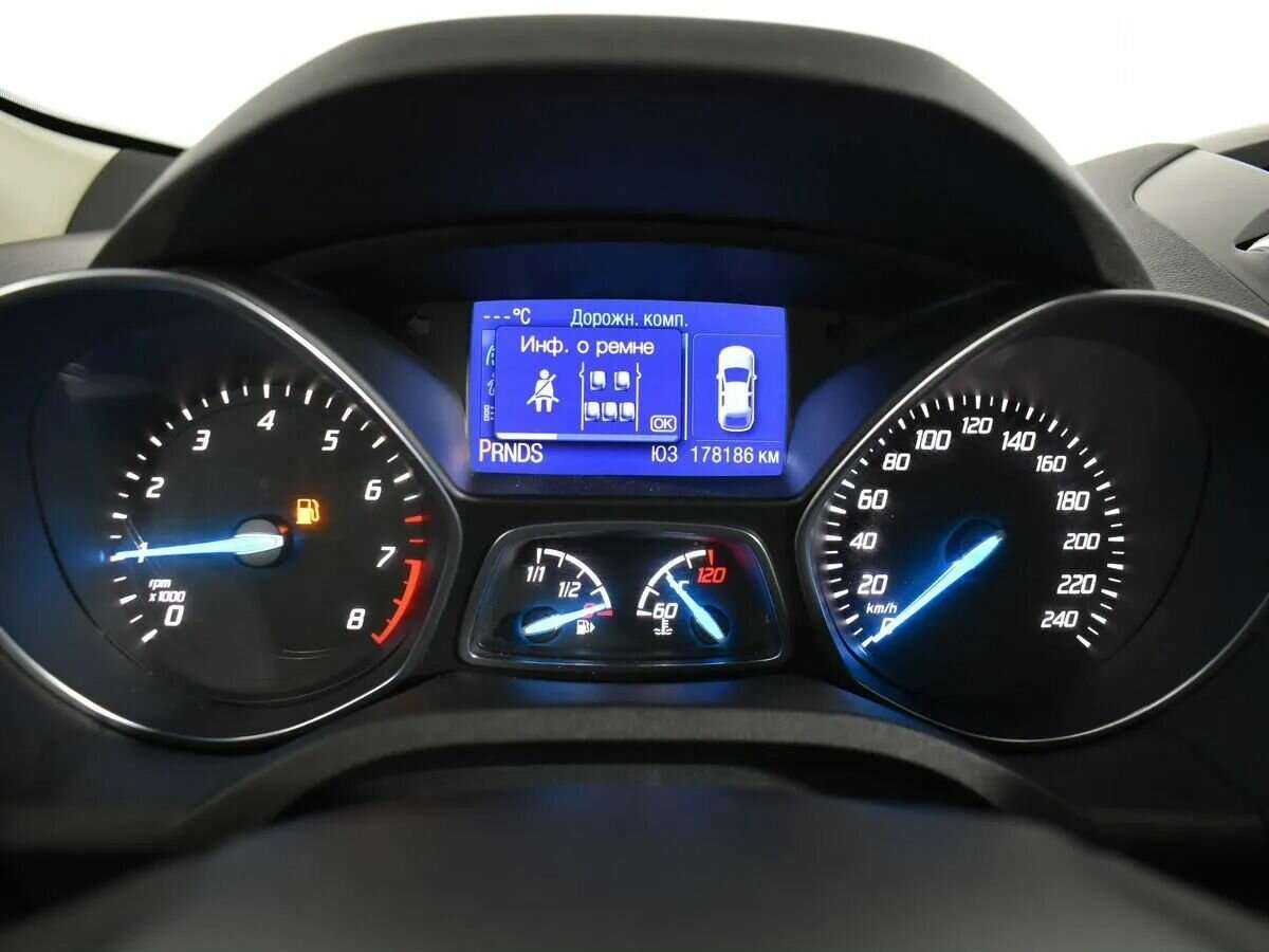 Купить Ford Kuga с пробегом. Фото: #10