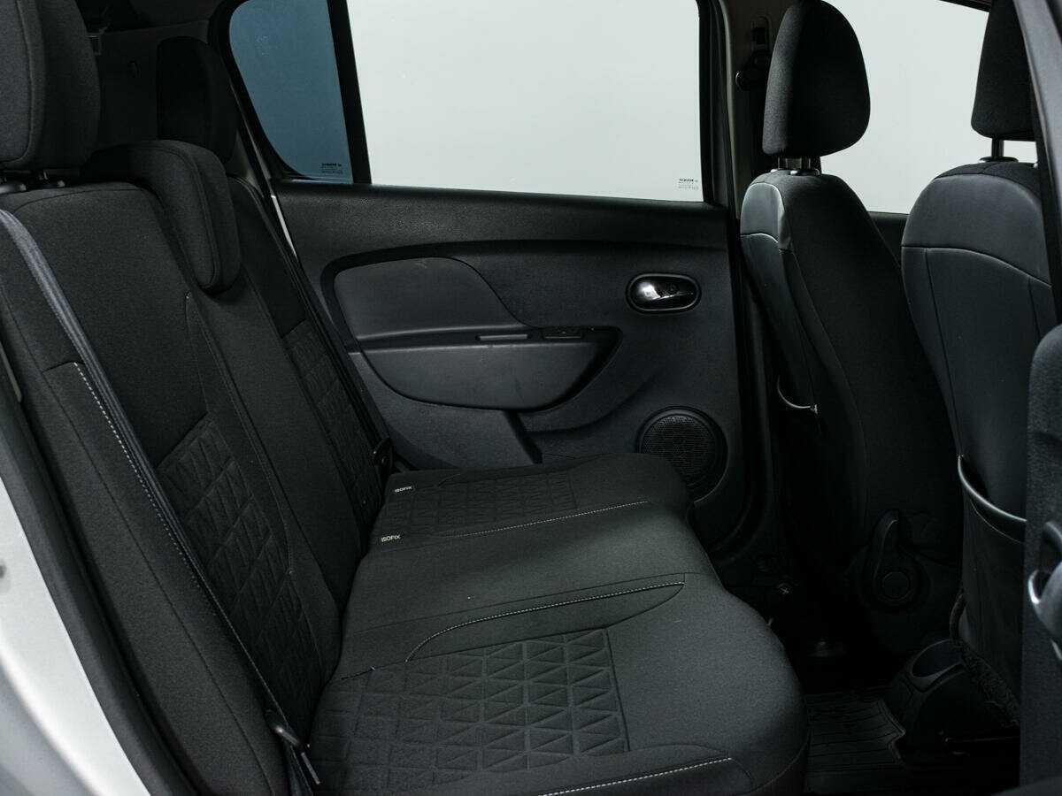 Купить Renault Sandero с пробегом. Фото: #11