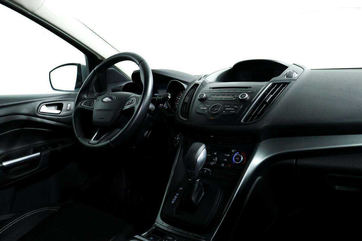 Купить Ford Kuga с пробегом. Фото: #8