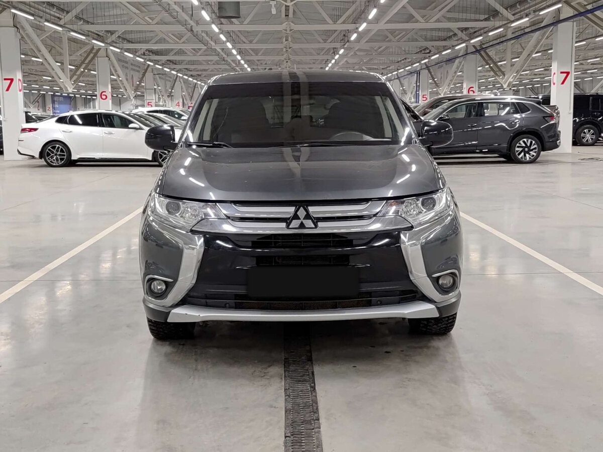Купить Mitsubishi Outlander с пробегом. Фото: #1