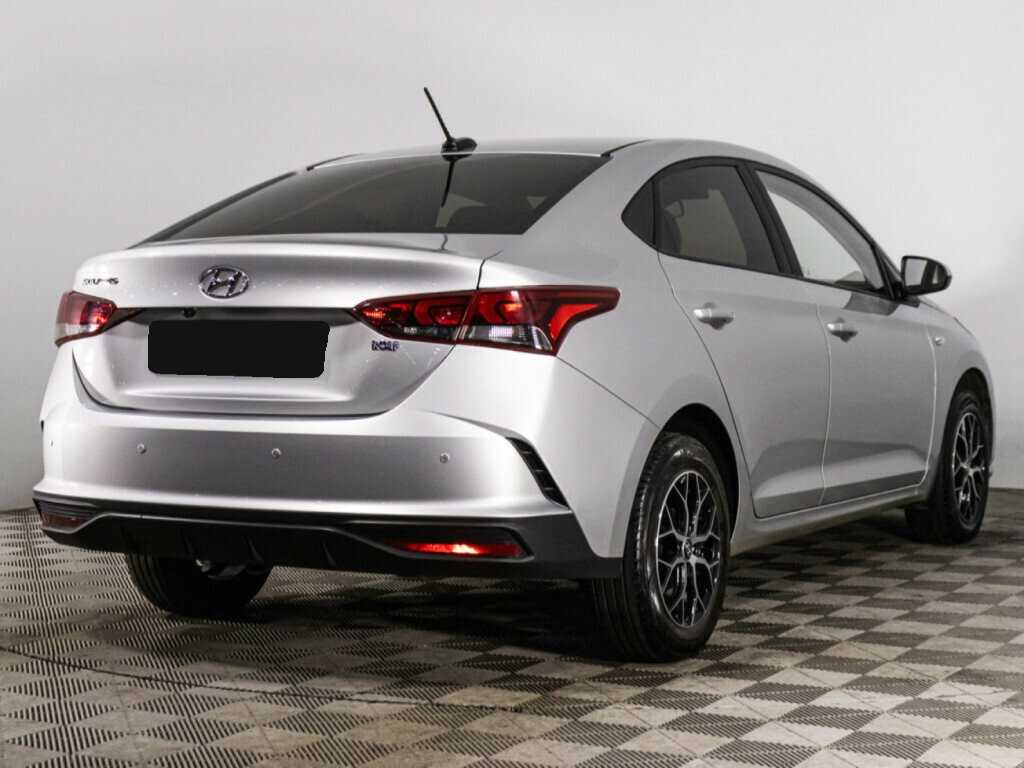 Купить Hyundai Solaris с пробегом. Фото: #4