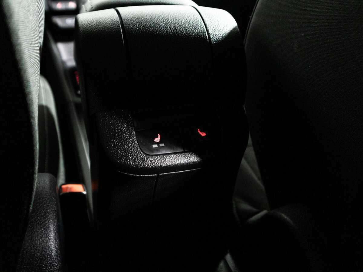 Купить Volkswagen Polo с пробегом. Фото: #18