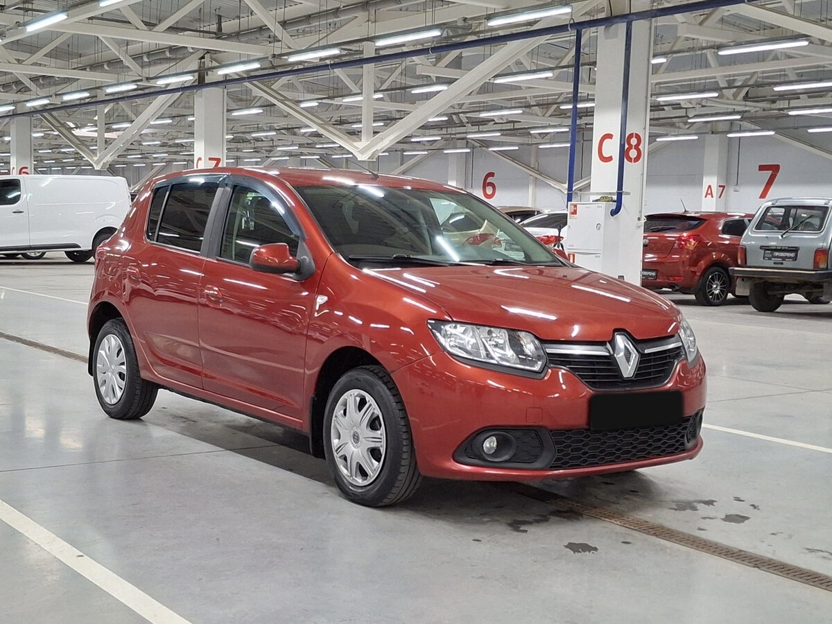 Купить Renault Sandero с пробегом. Фото: #2