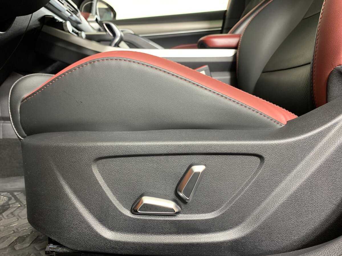 Купить Geely Coolray с пробегом. Фото: #16