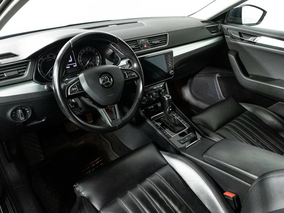 Купить Skoda Superb с пробегом. Фото: #10