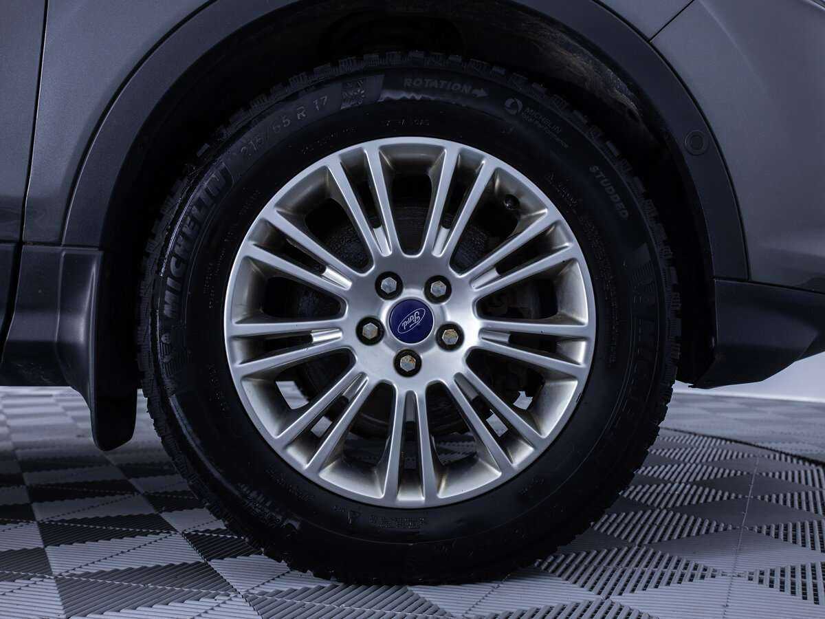 Купить Ford Kuga с пробегом. Фото: #8