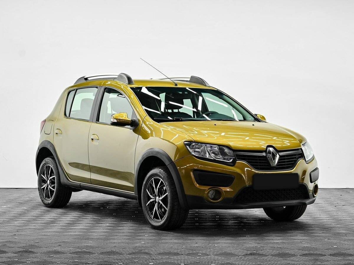 Купить Renault Sandero с пробегом. Фото: #1
