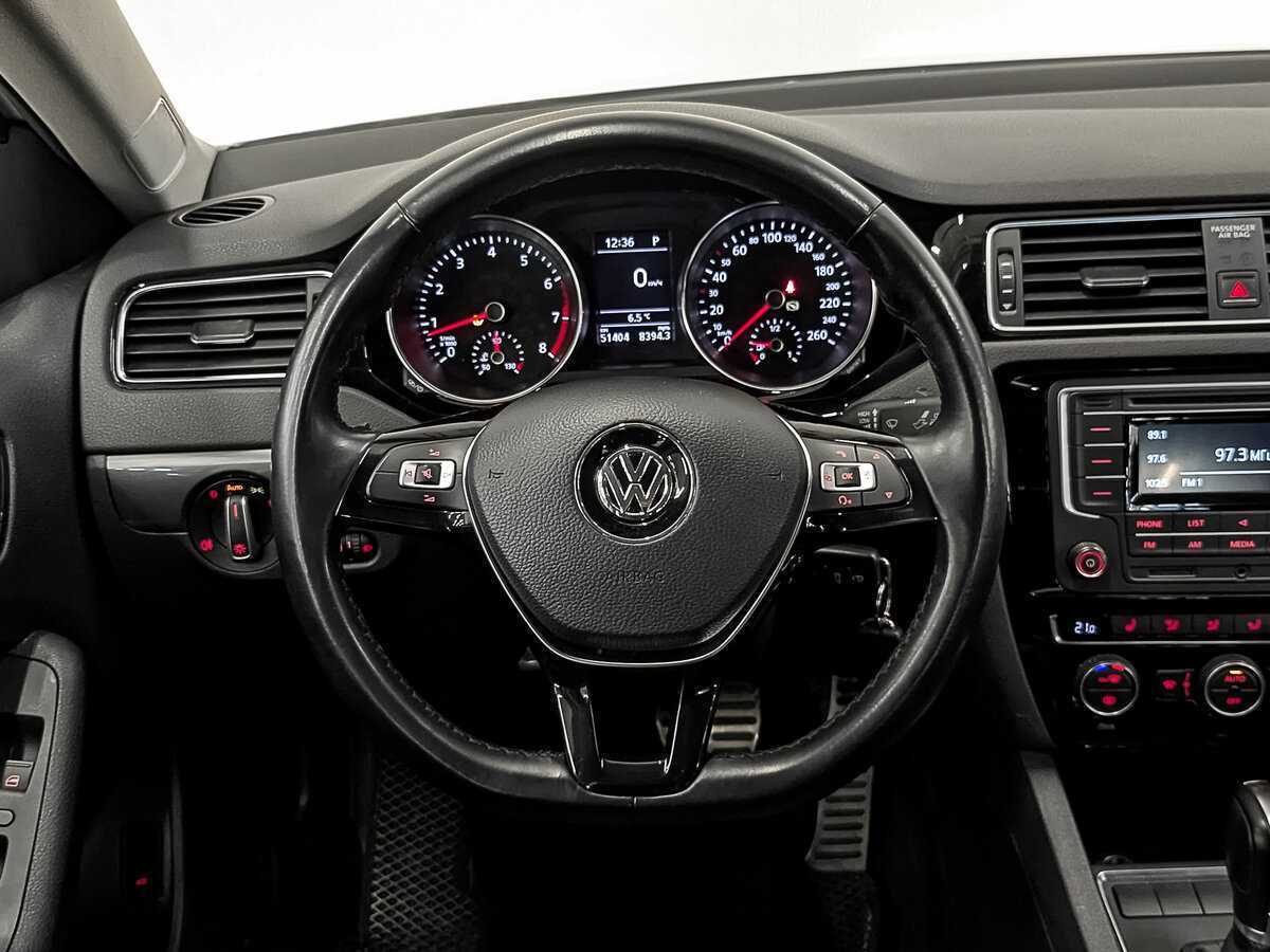 Купить Volkswagen Jetta с пробегом. Фото: #21