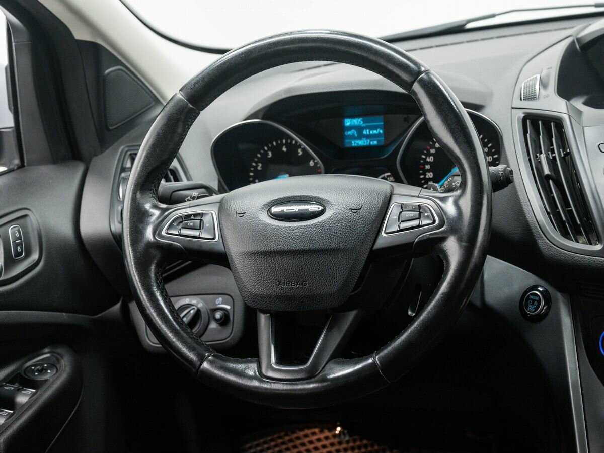 Купить Ford Kuga с пробегом. Фото: #11