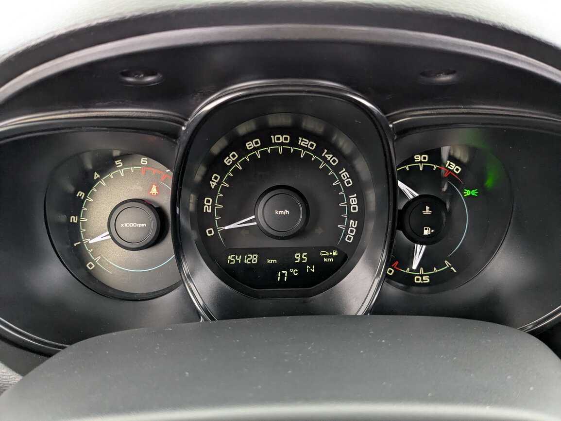 Купить Lada (ВАЗ) Vesta с пробегом. Фото: #13