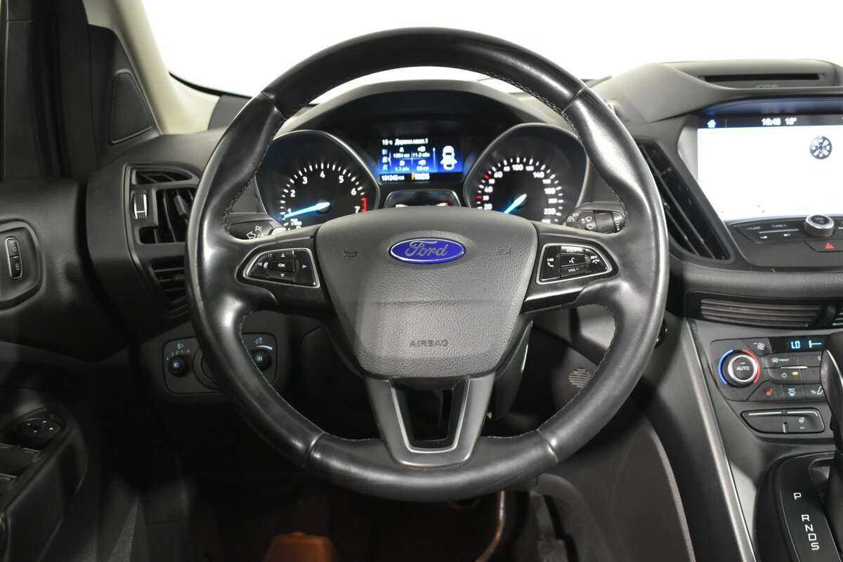 Купить Ford Kuga с пробегом. Фото: #13