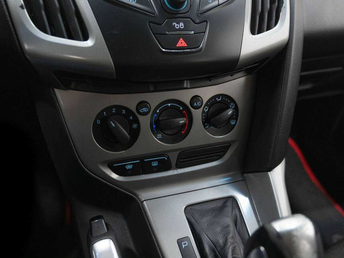 Купить Ford Focus с пробегом. Фото: #23