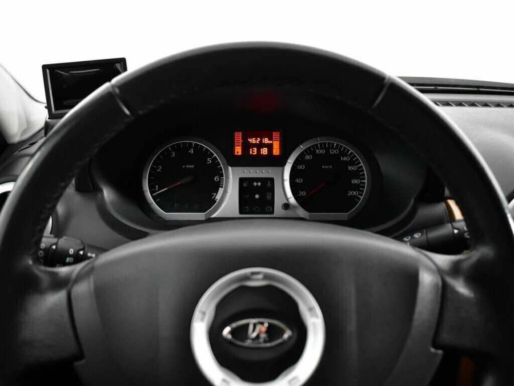 Купить Lada (ВАЗ) Largus с пробегом. Фото: #10