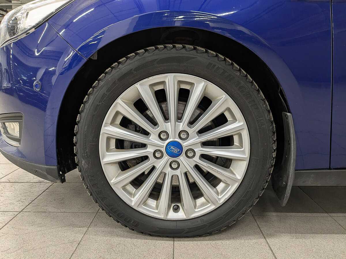 Купить Ford Focus с пробегом. Фото: #11