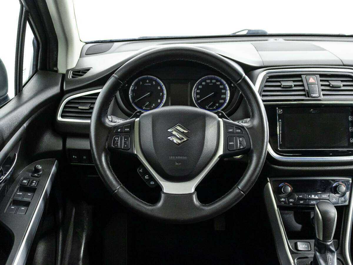 Купить Suzuki SX4 с пробегом. Фото: #17