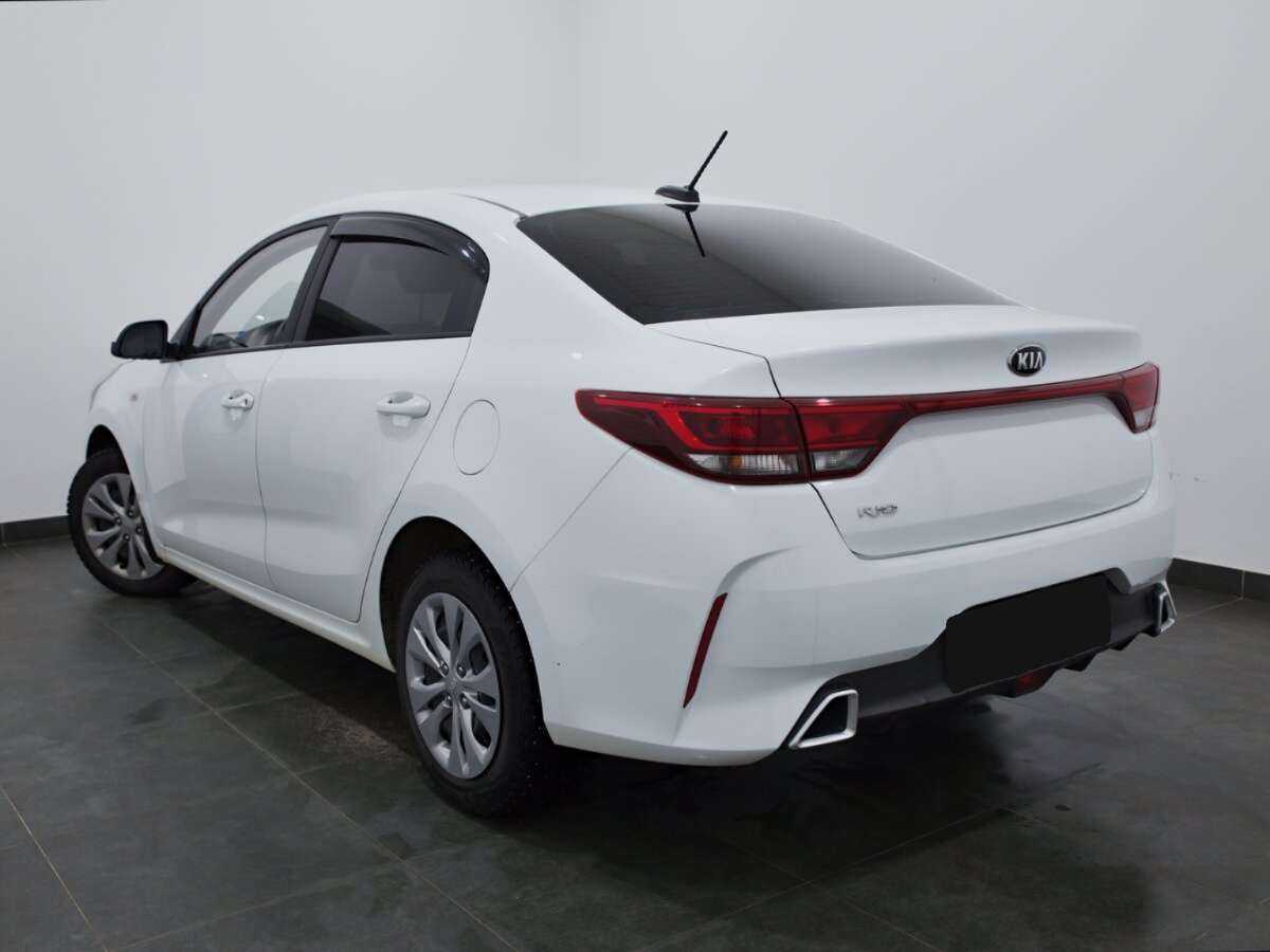Купить Kia Rio с пробегом. Фото: #2