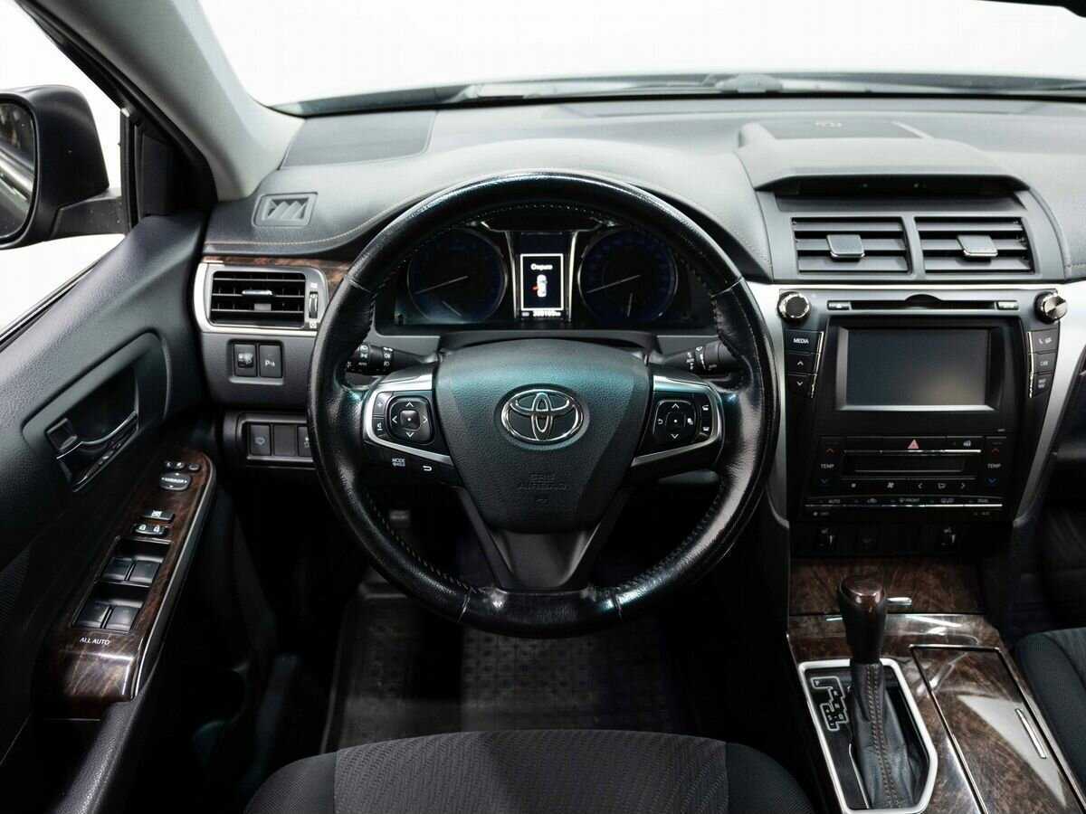 Купить Toyota Camry с пробегом. Фото: #13