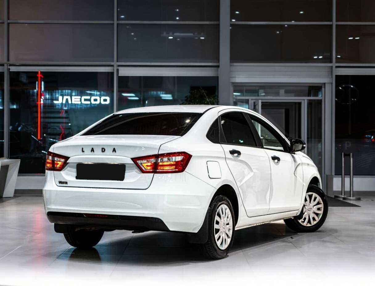 Купить Lada (ВАЗ) Vesta с пробегом. Фото: #2
