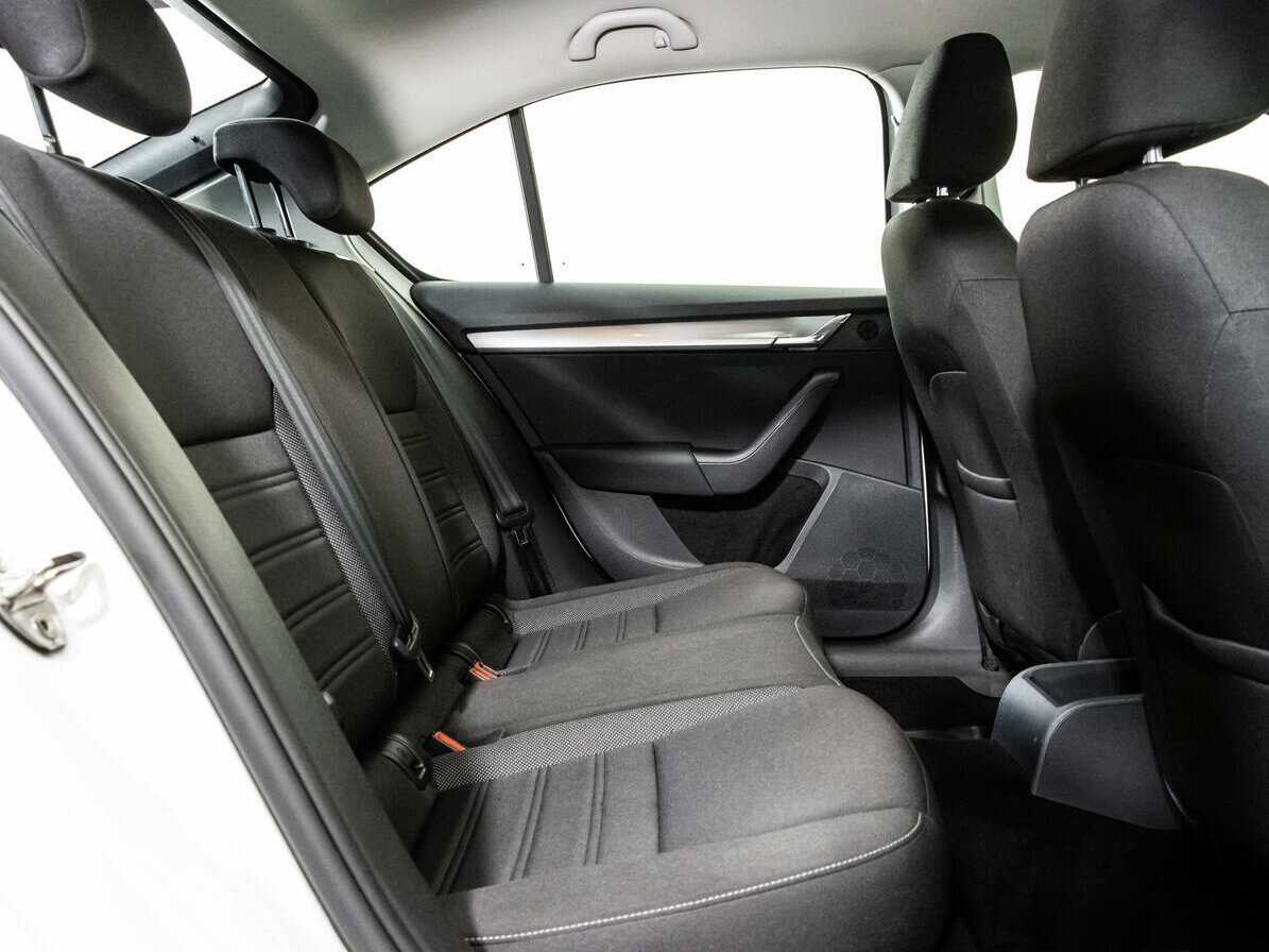 Купить Skoda Octavia с пробегом. Фото: #12