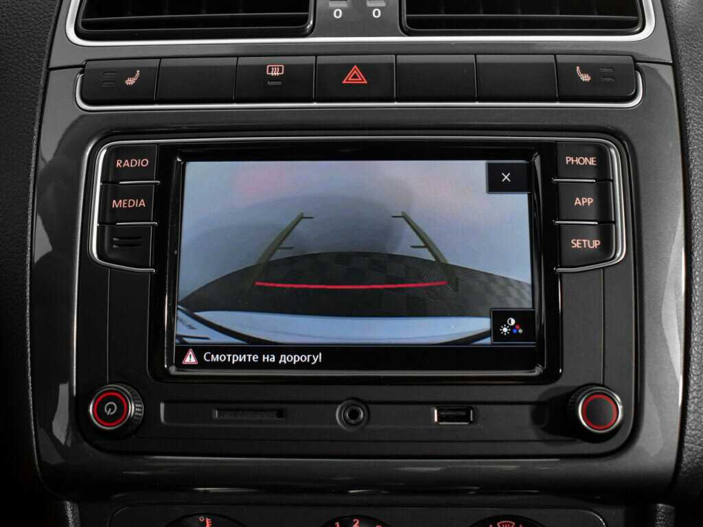 Купить Volkswagen Polo с пробегом. Фото: #15