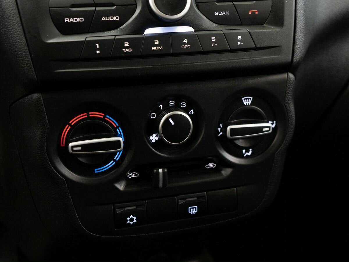 Купить Lada (ВАЗ) Granta с пробегом. Фото: #10