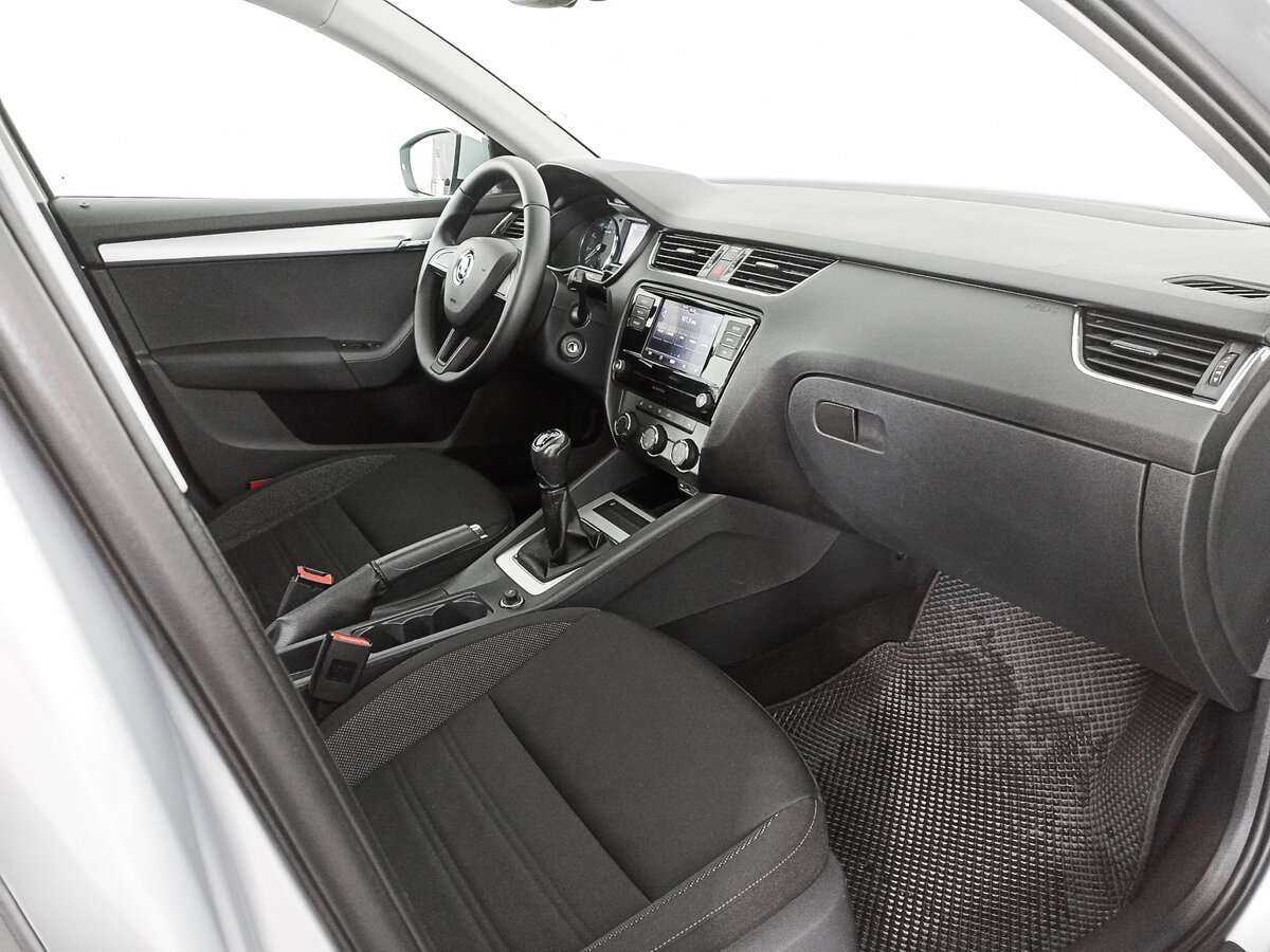 Купить Skoda Octavia с пробегом. Фото: #6