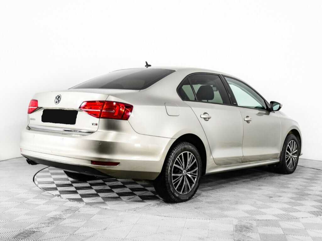 Купить Volkswagen Jetta с пробегом. Фото: #4