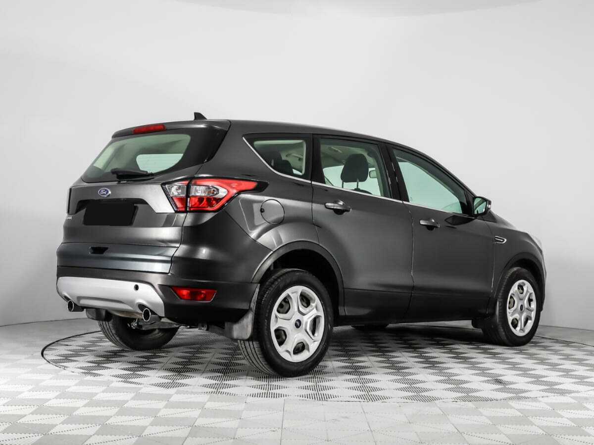 Купить Ford Kuga с пробегом. Фото: #4