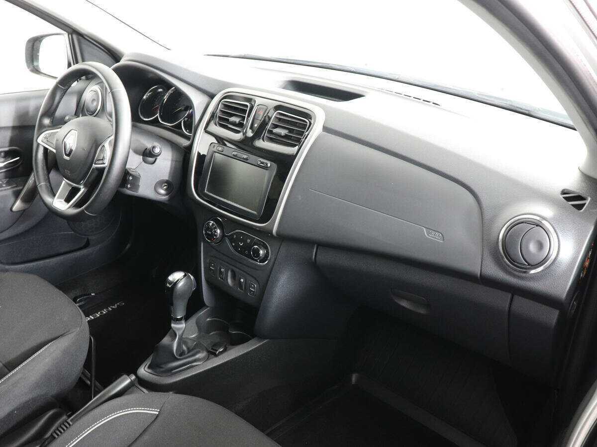 Купить Renault Sandero с пробегом. Фото: #6