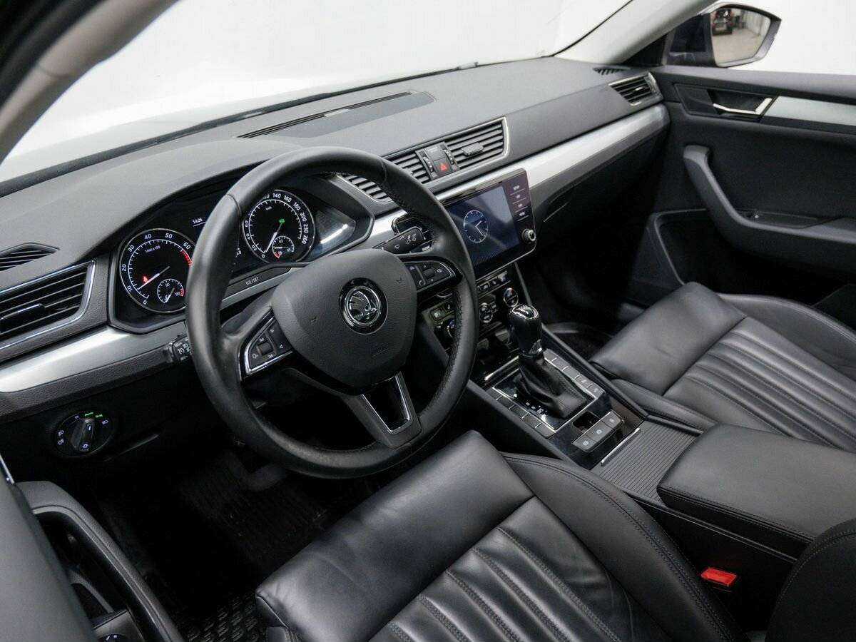 Купить Skoda Superb с пробегом. Фото: #13