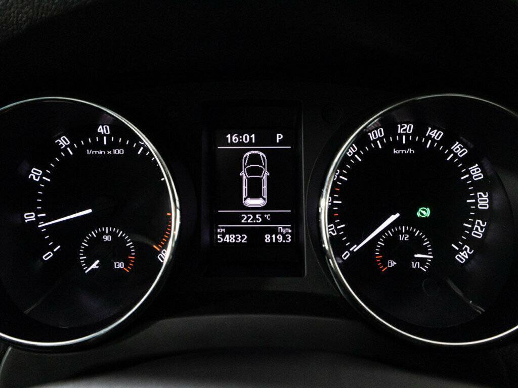 Купить Skoda Yeti с пробегом. Фото: #11