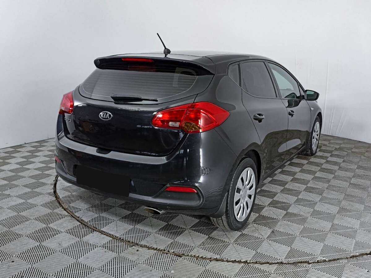 Купить Kia Ceed с пробегом. Фото: #4