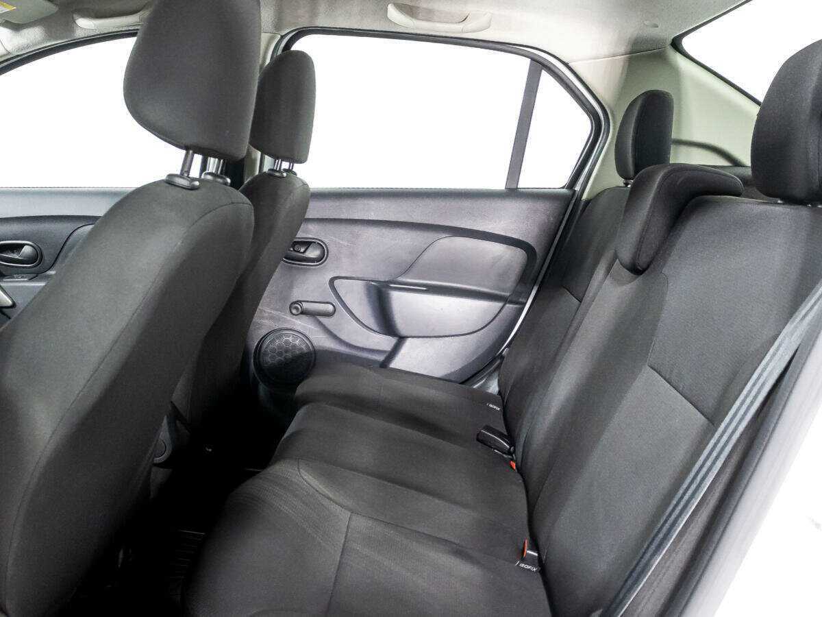Купить Renault Logan с пробегом. Фото: #9
