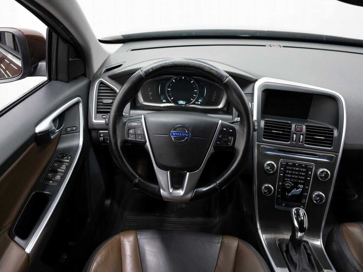 Купить Volvo XC60 с пробегом. Фото: #13