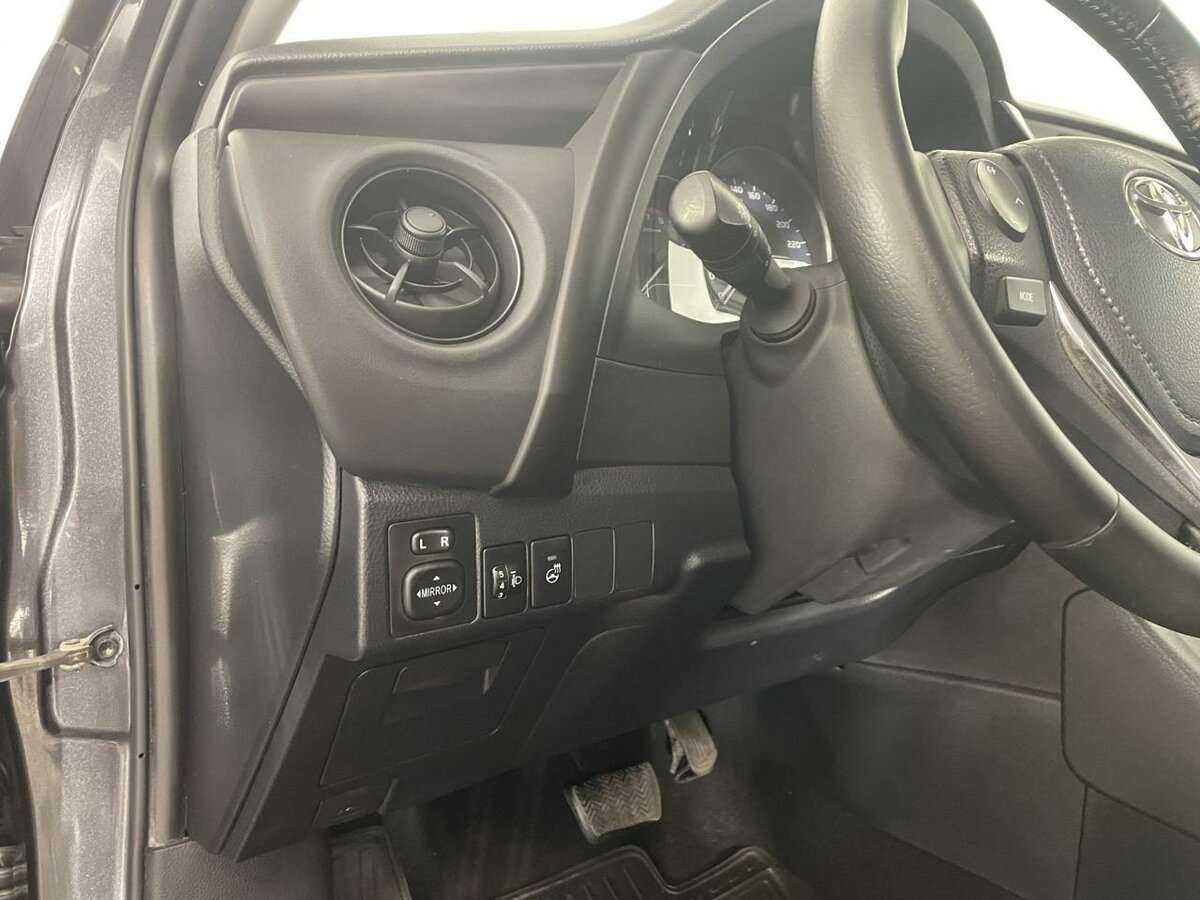 Купить Toyota Corolla с пробегом. Фото: #8
