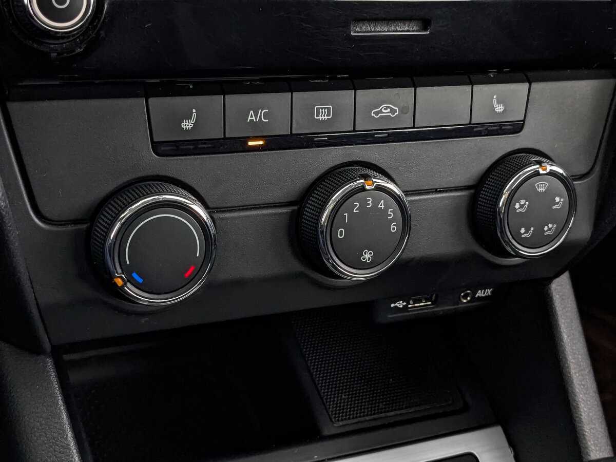 Купить Skoda Octavia с пробегом. Фото: #23