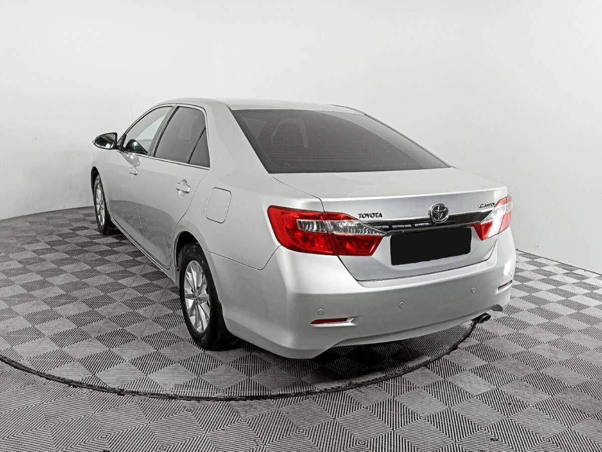 Купить Toyota Camry с пробегом. Фото: #6