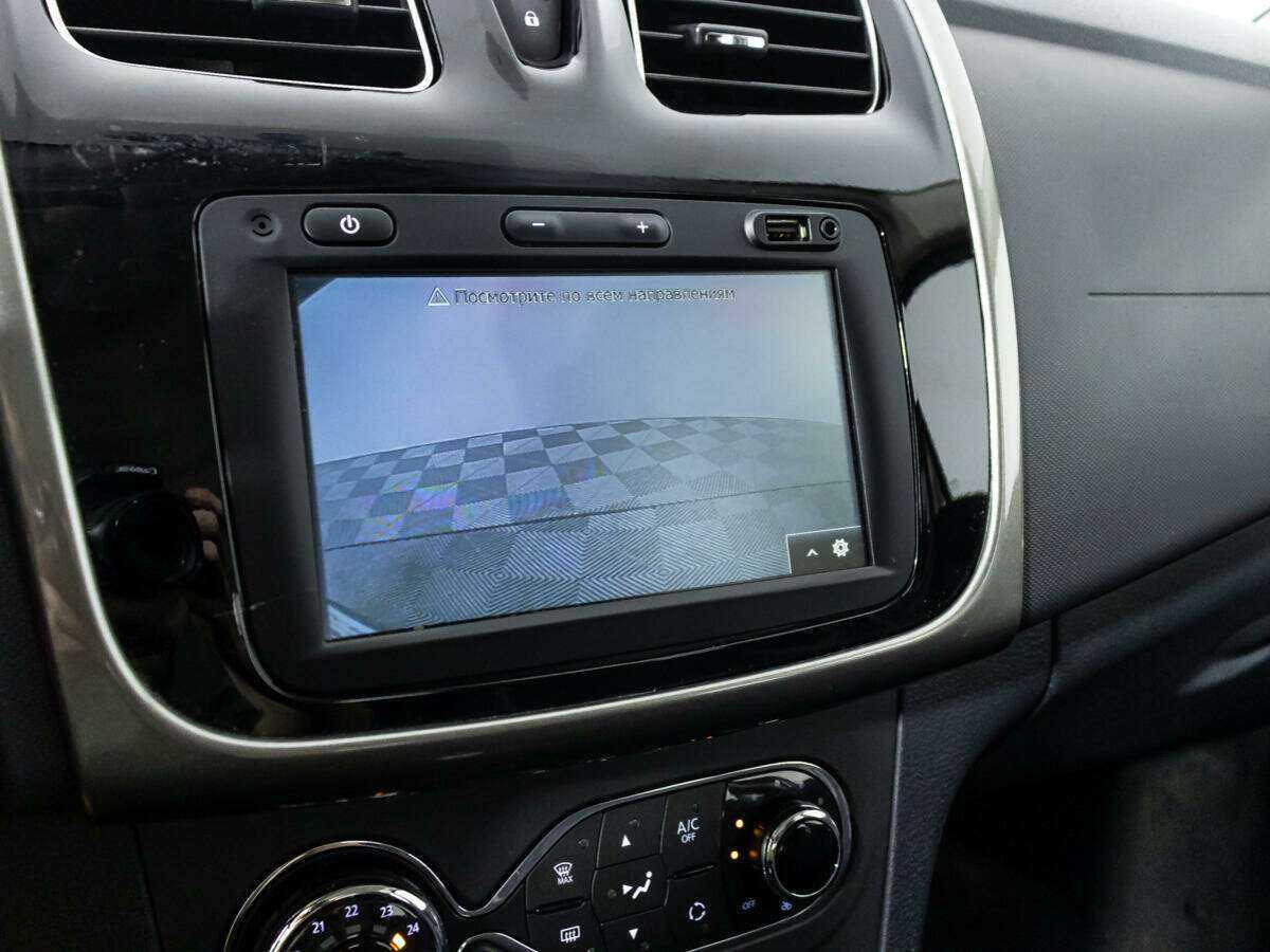 Купить Renault Sandero с пробегом. Фото: #14