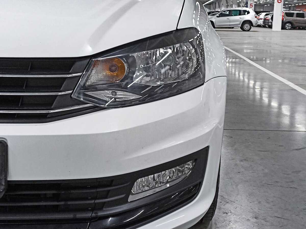 Купить Volkswagen Polo с пробегом. Фото: #15